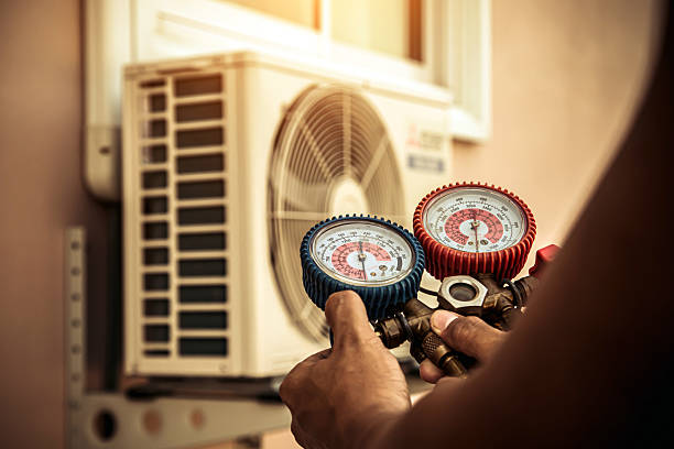 Professional Hvac Maintenance technician working in Coppell, TX